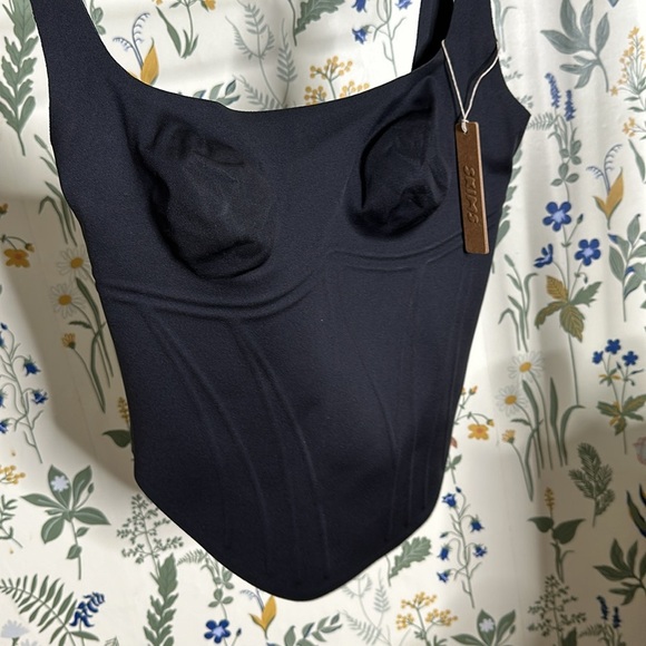 NWT Skims Bonded corset group long corset onyx size XS‎ black - Picture 8 of 11